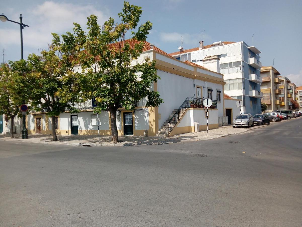 Fisherman'S Inn Montijo Exterior photo
